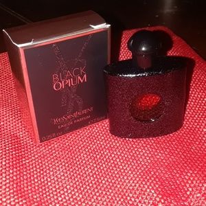 Yves Saint Laurent Black Opium